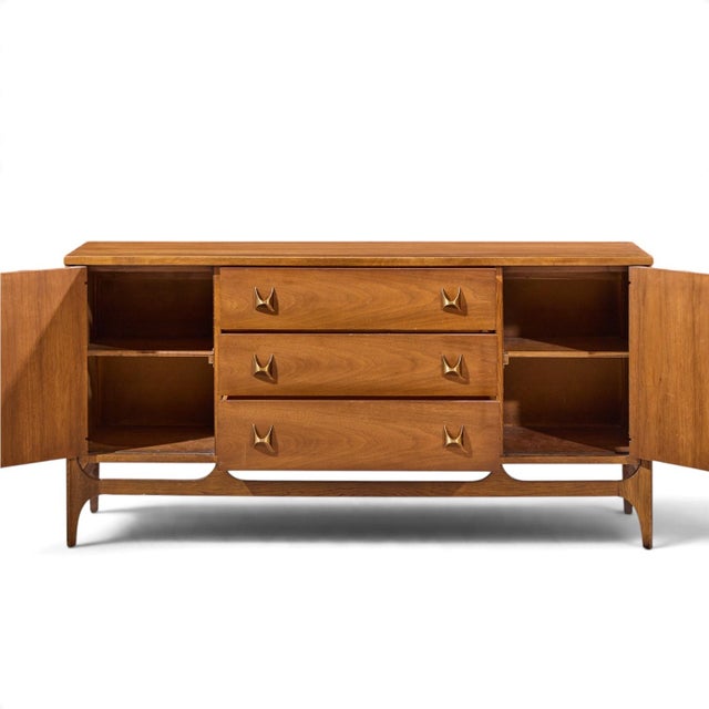 Broyhill Brasilia Mid Century Walnut and Brass Credenza For Sale In Chicago - Image 6 of 10