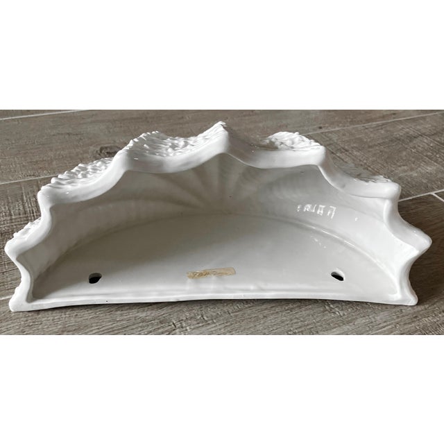 Circa 1980 Palm Beach Chic Italian Creamware Shell-Shaped Wall Pocket in the Manner of Mario Bellini For Sale In Austin - Image 6 of 18