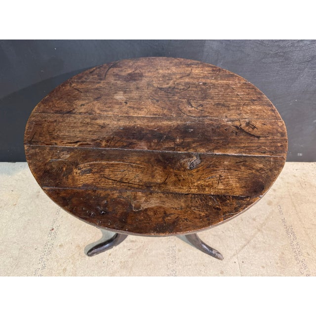 A lovely Georgian Tilt Top Table, having nice original colour and patina, considering its age in very good condition for...
