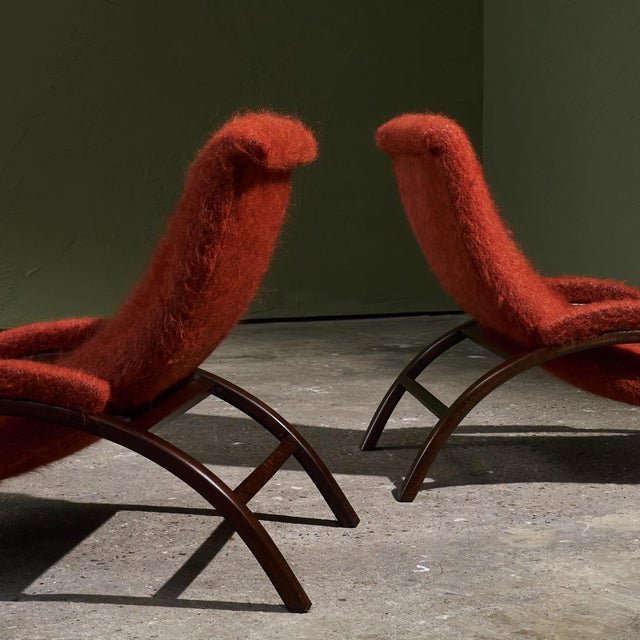 Sculptural Reclining Lounge Chairs in Pierre Frey Yeti Fabric, Italy, Set of 2 For Sale - Image 9 of 14