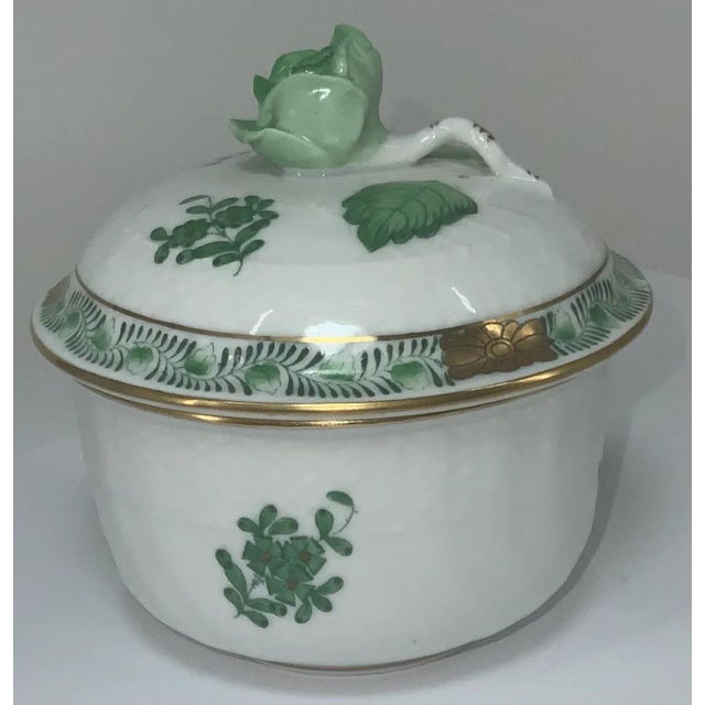 Late 20th Century Herend Hungary Chinese Bouquet Green Vintage Porcelain Lidded Box For Sale - Image 5 of 12