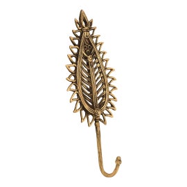 Example of Far Pavilions Hooks