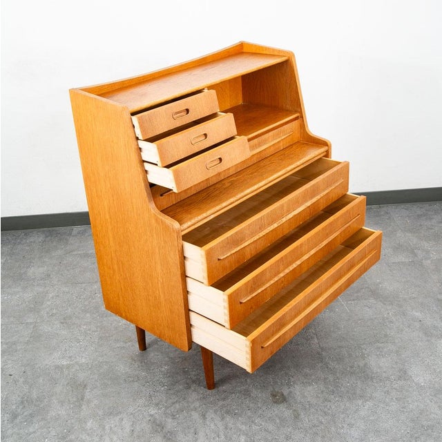 1960s Mid Century Danish Modern Secretary Desk Oak Leaf Bureau Denmark Drawers Vanity For Sale - Image 5 of 12