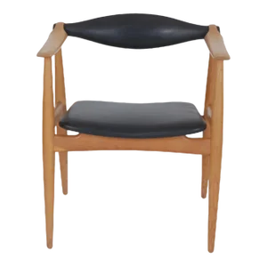 CH-34 Oak and Black Leather Chair by Hans J. Wegner for Carl Hansen & Søn