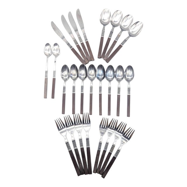 1960s Oneida Northland "Anticipation" Stainless Steel & Teak Composite Flatware, 26 Piece Set (For 4) For Sale