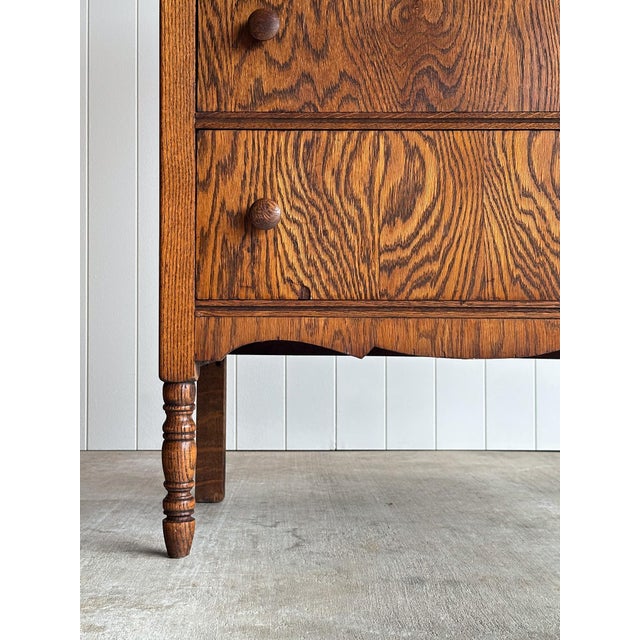 Antique Quarter Sawn Tiger Oak Chest of Drawers For Sale In Greensboro - Image 6 of 16