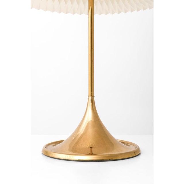 Table Lamps in Brass and Original Le Klint Lamp Shades, 1950s attributed to Alf Svensson, Set of 2 For Sale - Image 6 of 8