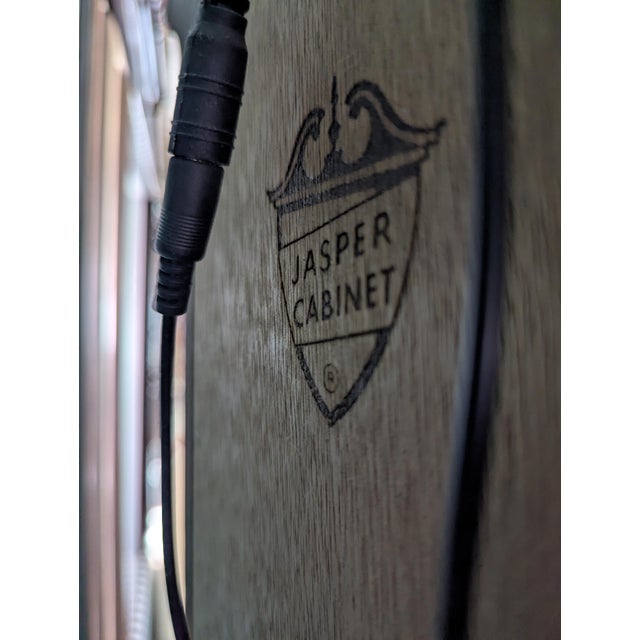 1980s Jasper Cabinet Company Cherry Curio Display Cabinet For Sale - Image 13 of 14