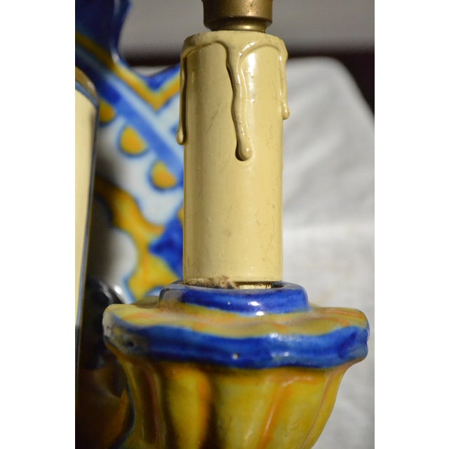 1980s Vintage Mediterranean Portuguese Fábrica Sant'Anna Hand-Painted Ceramic Sconces - Pair For Sale - Image 5 of 6