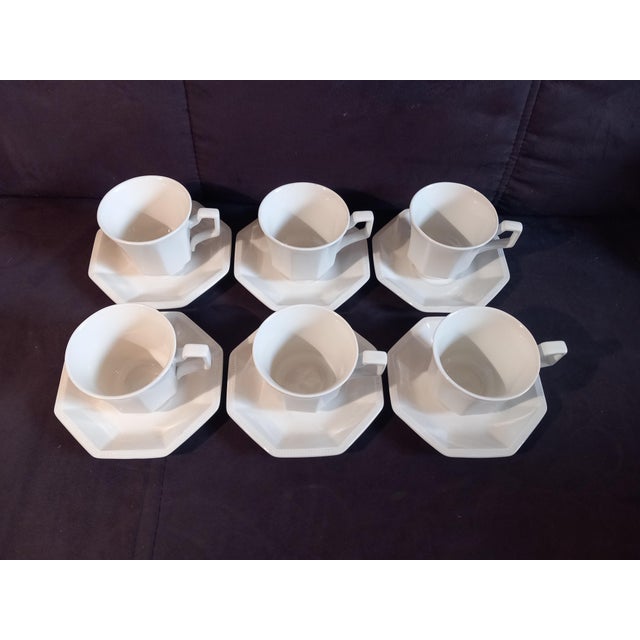 Porcelain Heritage Dinner Service from Johnson Brothers, England, 1970s, Set of 18 For Sale - Image 4 of 12