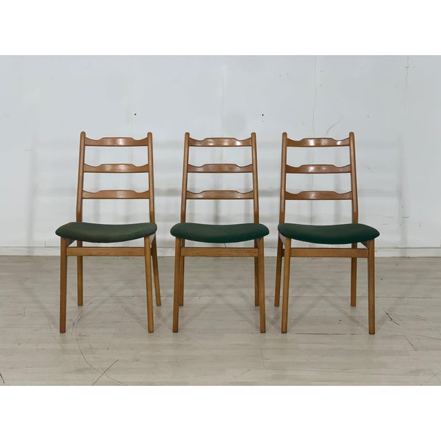 Mid-Century Dining Room Chair For Sale - Image 3 of 7