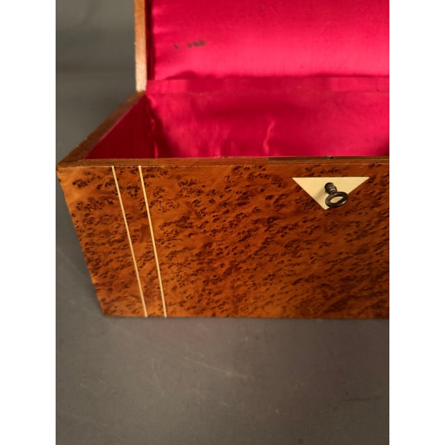 French 19th Century Burl Elm Jewelry Box With Bone Inlay, Circa 1890 For Sale - Image 12 of 12