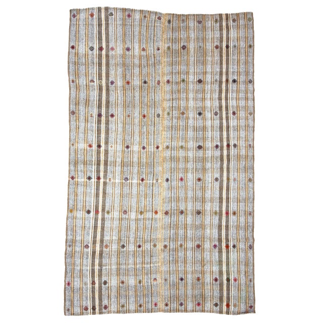 Vintage Embroidered Turkish Kilim Rug-6'8'x10'9" For Sale