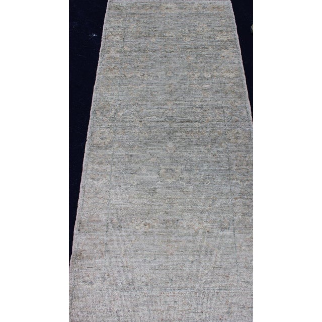 Tribal Keivan Woven Arts Turkish Angora Oushak Rug 2'10" X6'7" For Sale - Image 3 of 10