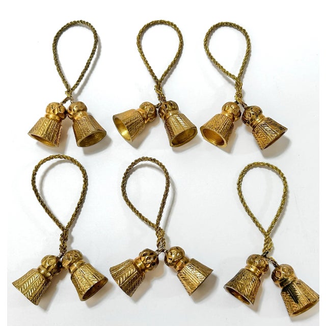 English Vintage Brass Tassel Napkin Rings – Hollywood Regency Tabletop Entertaining Decor – Set of 6 For Sale - Image 3 of 6