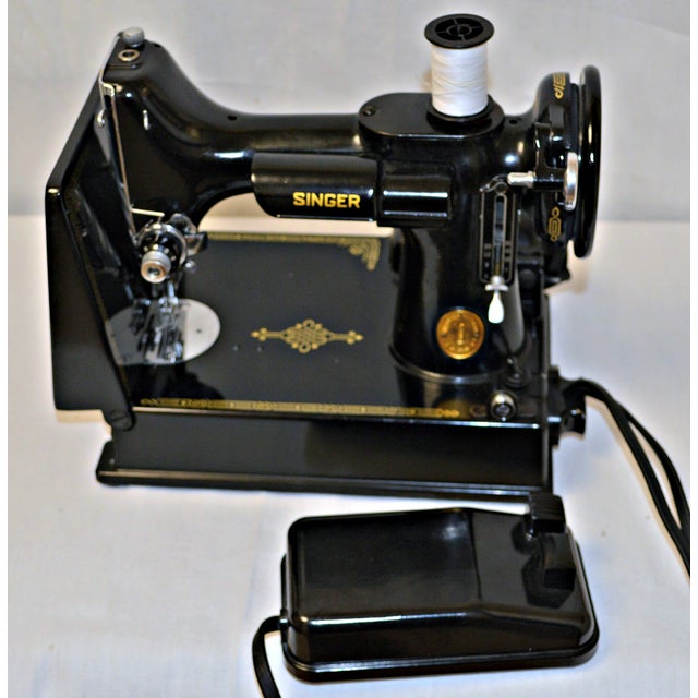 Vintage 1951 Singer Featherweight Sewing Machine Chairish