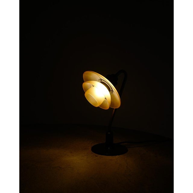 Louis Poulsen Vintage Danish PH 2/2 Table Lamp by Poul Henningsen for Louis Poulsen, 1930s For Sale - Image 4 of 9
