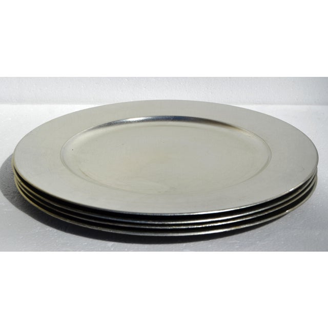 2000 - 2009 The Bullseye Design Silver Lacquered 14 Inch Charger Plate Set of 4 Original Box For Sale - Image 5 of 15