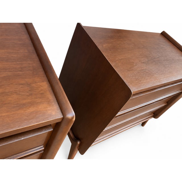 Mid Century Modern Walnut Nightstands. - Pair For Sale - Image 10 of 10