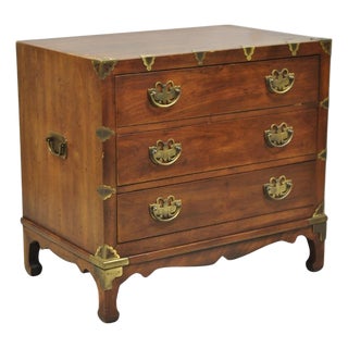 Mid 20th Century Henredon Pan Asian Chinoiserie Brass Butterfly 3 Drawer Campaign Chest Commode For Sale