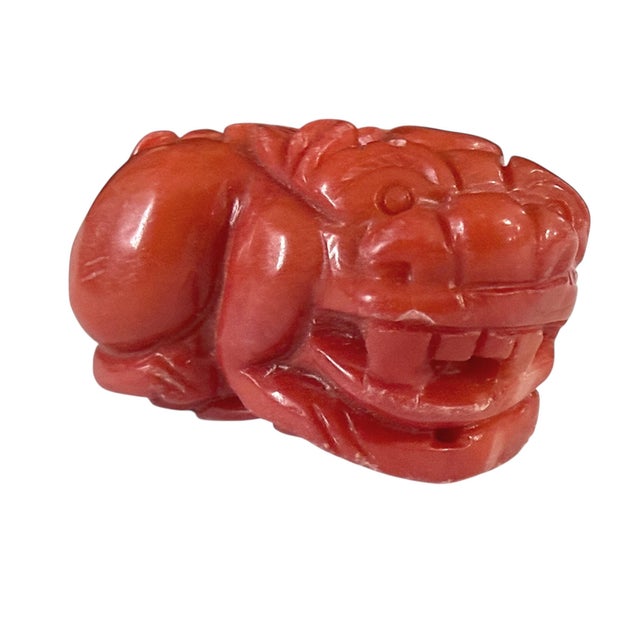 Vintage Red Coral Carved Foo Dog Statue Amulet Pendant 1.5" W For Sale In New York - Image 6 of 8