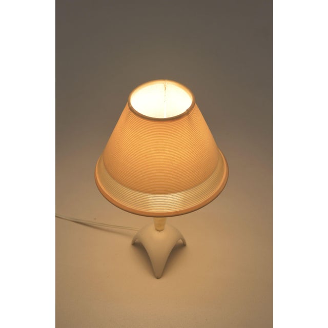 Vintage Tripod Table Lamp attributed to Rotaflex, 1950s For Sale - Image 4 of 8