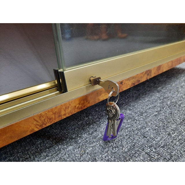 Mobile Display Case with Lighting, 1980s For Sale - Image 14 of 16