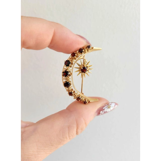 Vintage 14k Gold Crescent Moon and Star Garnet Brooch For Sale In Los Angeles - Image 6 of 6