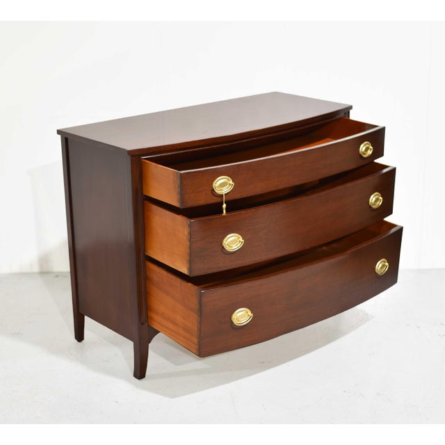 Mid Century Federal Style Mahogany Curve Front Chest For Sale - Image 4 of 14