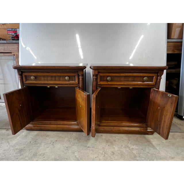 Hollywood Regency Vintage Drexel Heritage "Cameo Collection" Burled Walnut Nightstands - A Pair For Sale - Image 3 of 18