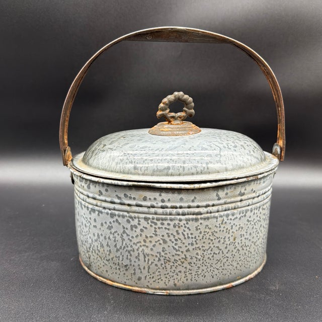 A Rare Antique Gray Agateware Oval Lunch Pail With Agate Lid, Circa 1900 Made in the USA, circa 1900 Made of agate enamel...