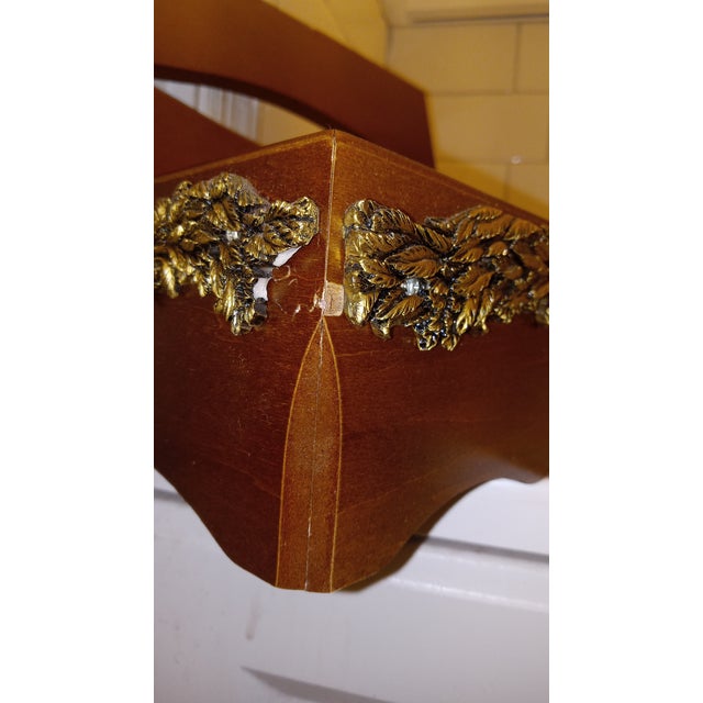 Traditional Country Rustic Elegant Parlor Piece: Solid Wood Hinged Lid, Gold Tone, Scalloped Walnut Ornamental Facial Tissue Napkin Holder Hotel Decor For Sale - Image 12 of 17