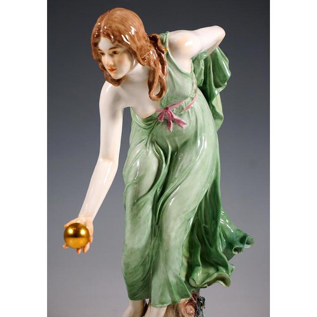 Art Nouveau Young Lady Ball Player Figurine by Walter Schott for Meissen, 1924-1934 For Sale - Image 4 of 7