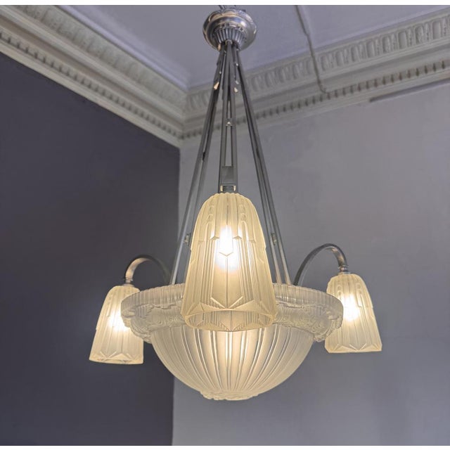 Metal Art Deco Chandelier in Nickel-Plated Bronze by Georges Leleu Jehel, 1930 For Sale - Image 7 of 18