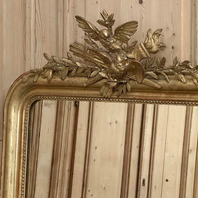 19th Century French Louis XVI Giltwood Mirror With Lovebirds For Sale - Image 12 of 17