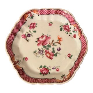18th Century Chinese Export Porcelain Famille Rose Hexagonal Tea Pot Stand For Sale