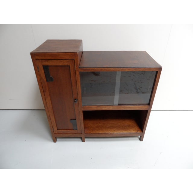 1920s Art Deco Oak Display Cabinet, 1920s For Sale - Image 5 of 11
