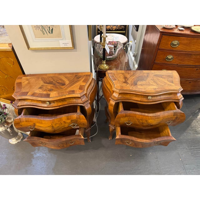 1920s Antique Italian Burled Walnut Bombe Chest of Drawers, A Pair For Sale - Image 5 of 5