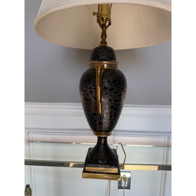 1970s Vintage Remington Urn Table Lamp With Hunting Scene and Guilt Handles For Sale - Image 5 of 11