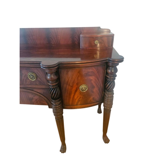 1980s Henredon Flame Mahogany Sideboard Buffet Credenza Hepplewhite Paw foot Huntboard For Sale - Image 10 of 17