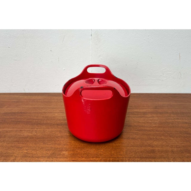 Mid-Century Modern Mid-Century Modern Red Enamel Cast Iron Pot by Timo Sarpaneva for Rosenlew of Finland, 1960s For Sale - Image 3 of 18