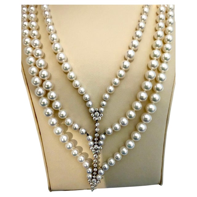 White Fine Mikimoto Pearl 6-8 Mm & 34 Diamond Necklace in 18 Karat White Gold For Sale - Image 8 of 8