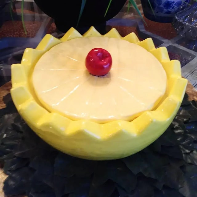 1970s Vintage 1977 Mid Century Modern Ceramic Large Grapefruit Covered Bowl With Cherry For Sale - Image 5 of 6