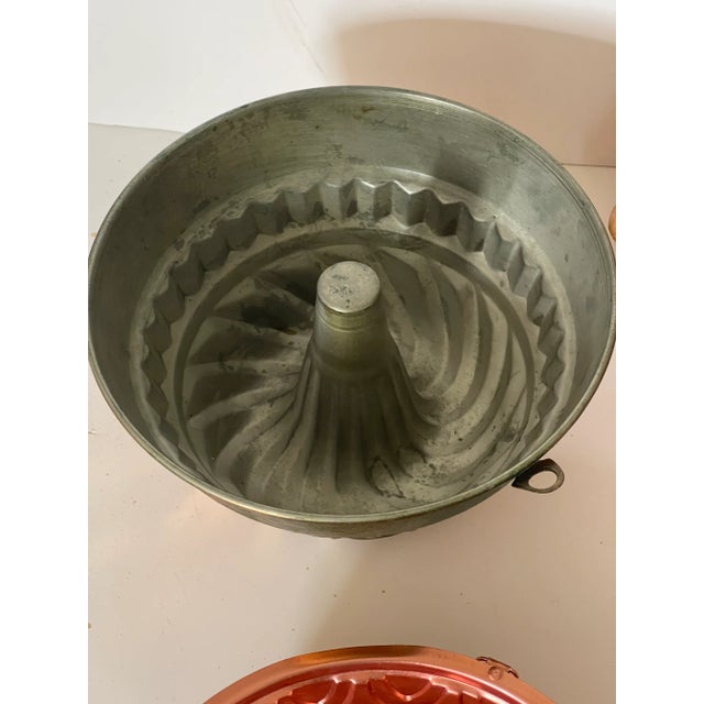 1950s 7 S Copper Molds Baking Jelly Collection With Cookie Cutters For Sale In Miami - Image 6 of 9
