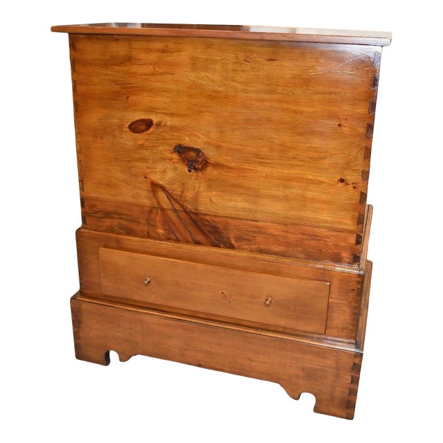 Vintage Mid-Century Modern Dovetailed Pine Blanket Chest For Sale