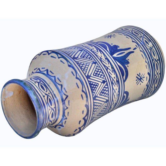 Mid 20th Century Handmade Blue-Patterned Andalusian Ceramic-Art Vase For Sale In New York - Image 6 of 8