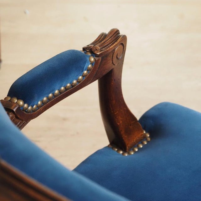 Louis XV Cabriolet Armchair with Floral Carving For Sale - Image 7 of 10