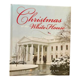 Christmas at the White House by Picken, Jennifer B, Inscribed by Laura Bush 2010 For Sale