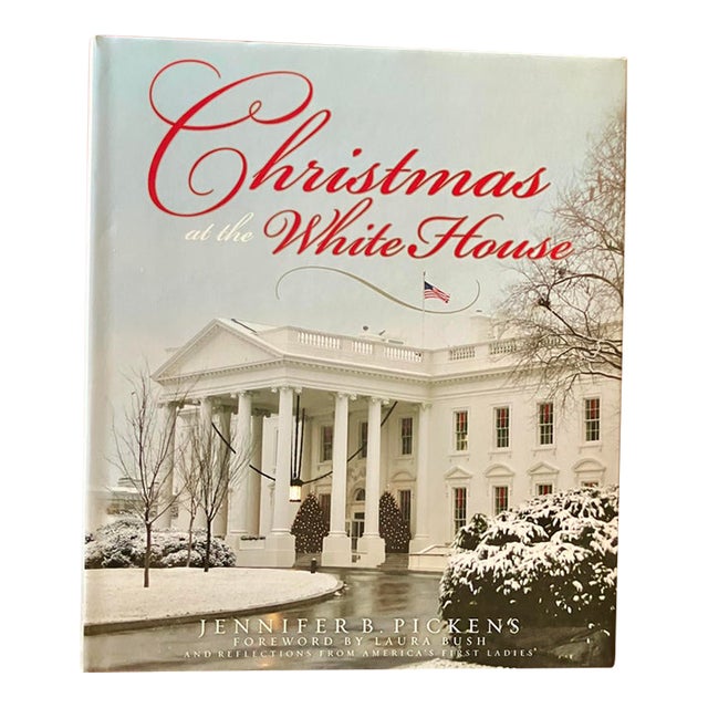 Christmas at the White House by Picken, Jennifer B, Inscribed by Laura Bush 2010 For Sale