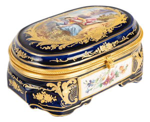 Napoleon III Porcelain Box from Sèvres, 19th Century